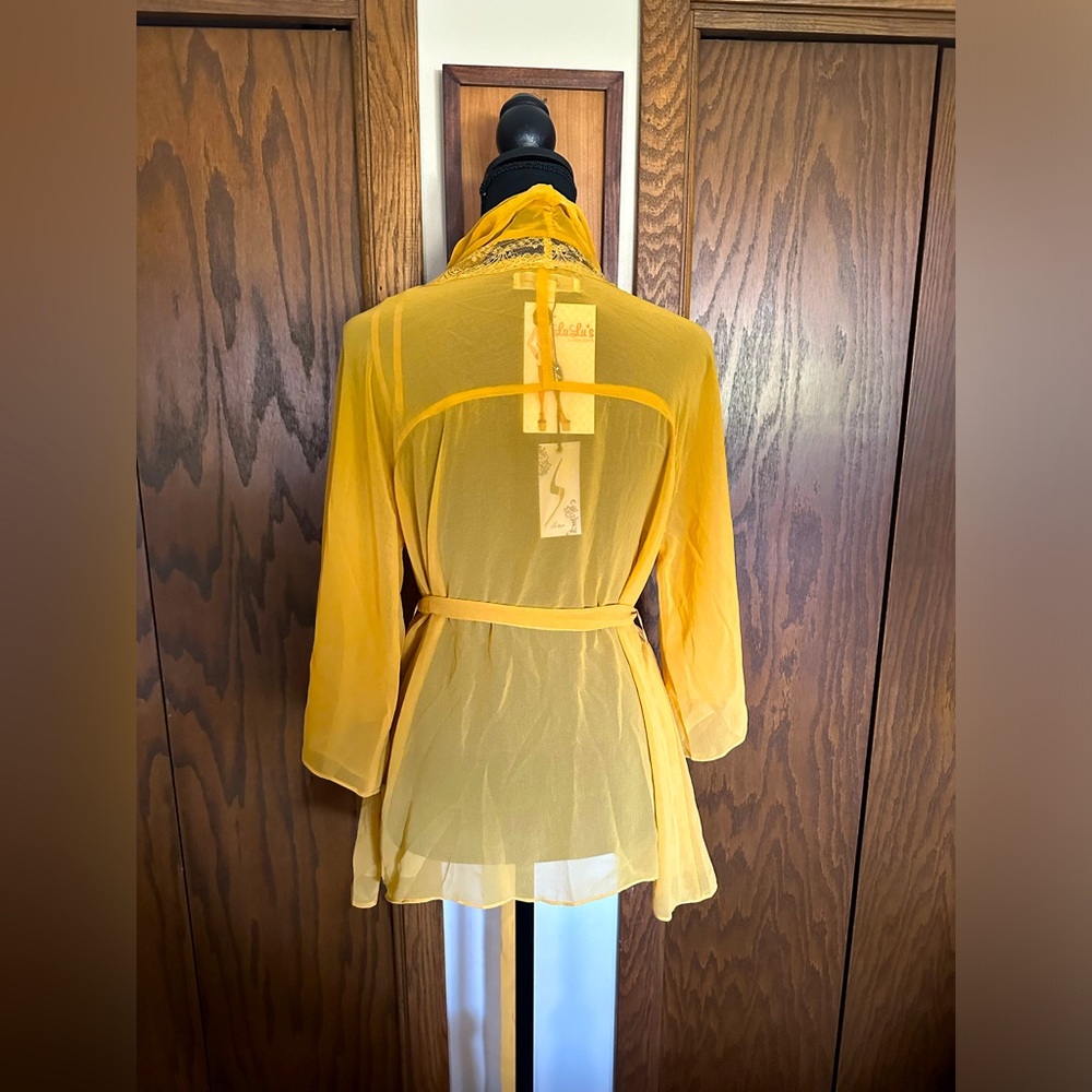 NWT S Line by Lulu’s Kimono - Picture 2 of 6